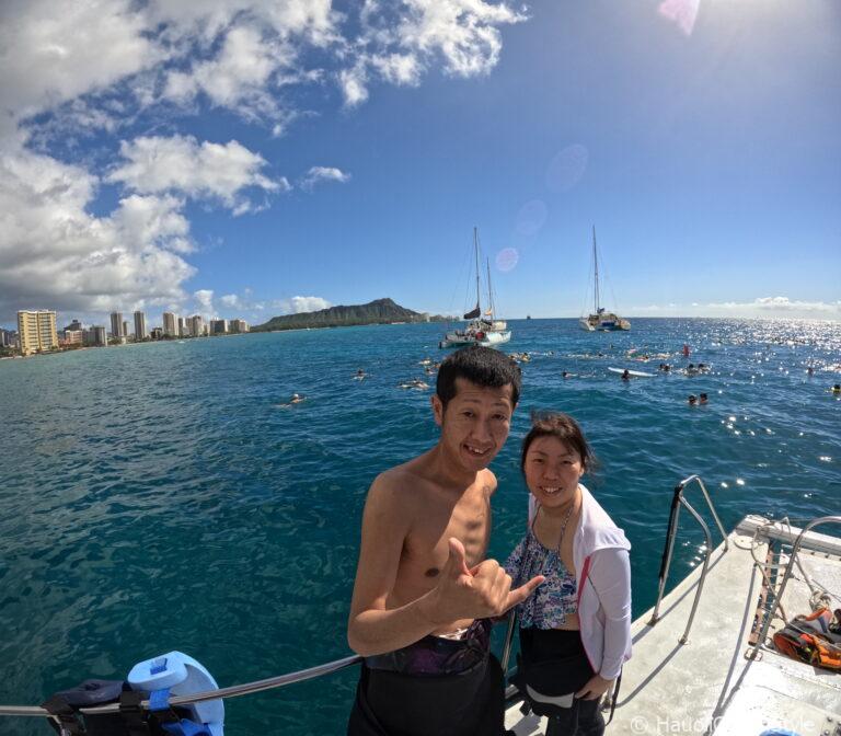 Read more about the article クジラにも会える!? ワイキキ沖でウミガメシュノーケリング!