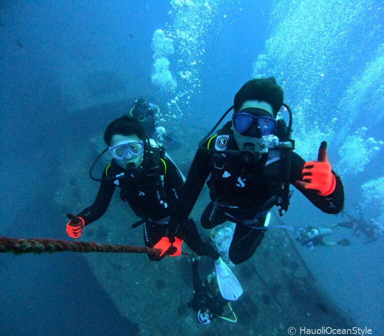 Read more about the article 大きなウミガメに感動!ワイキキ沖で沈船ダイビング!