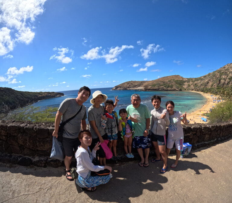 Read more about the article 3世代8名で行くハワイ家族旅行はハナウマ湾シュノーケリングツアーがおすすめ！